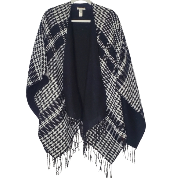 Anne Klein Houndstooth Cape - Picture 1 of 6